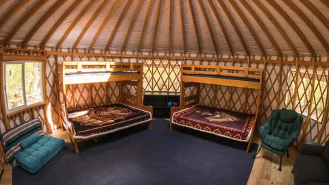 Delightful Yurt — image 2 of 5