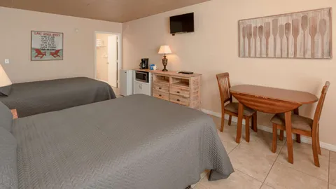 Motel Room — image 2 of 6