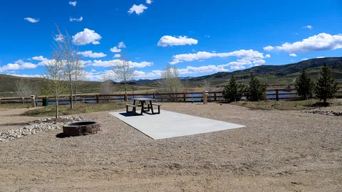 Lakefront RV Site Full Hookup 30/50 Back In — image 3 of 3