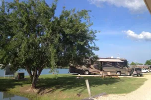 Poche's RV Park and Fish-N-Camp – photo 3