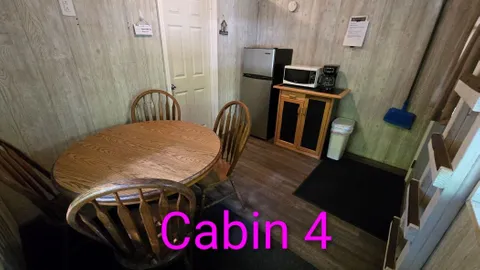 Deluxe Cabin — image 4 of 4