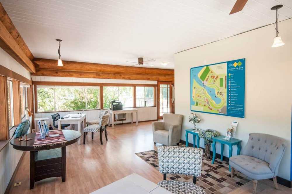 Cottonwood Cove RV Resort - Photo 4
