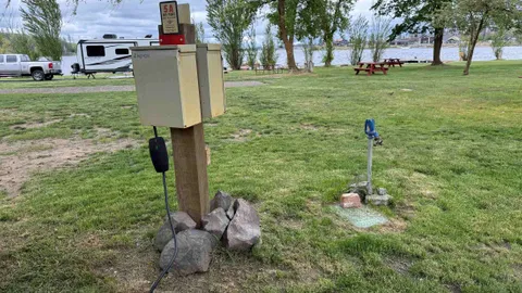 50/30/20Amp/Water Extra Deluxe Park Side RV — image 2 of 3
