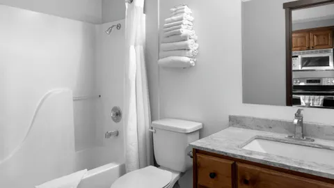 Park Hotel - Family Suite (Sleeps 6) — image 2 of 7