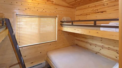 Premium Cottage Rental 2 Bedroom — image 11 of 11