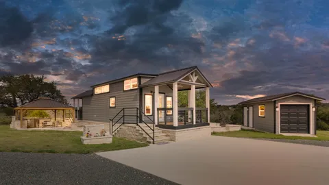 Tiny Home 09 - Luxury Das Blumenhaus — image 1 of 30
