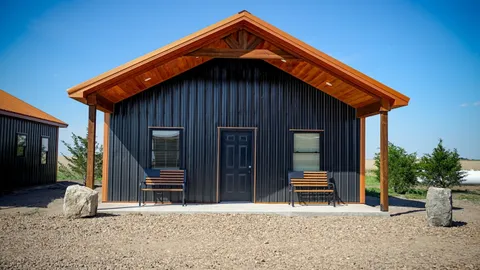 2 Bed/1Bath Cabin — image 15 of 15