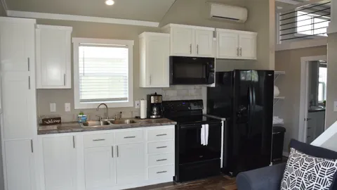 Cabin- No Loft — image 5 of 5