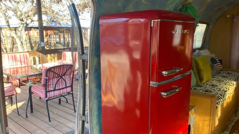 Airstream — image 11 of 11