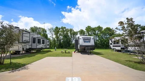 Back-In Standard RV Site — image 1 of 6