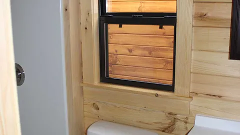Medium Lakeview Cabin — image 2 of 9