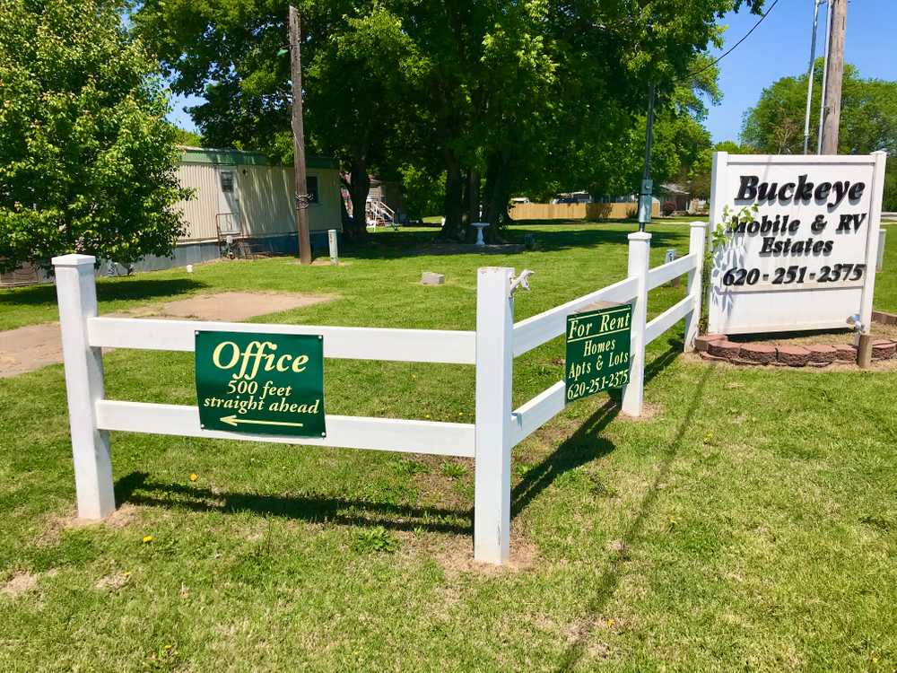 Buckeye Estates & RV Park - Photo 2