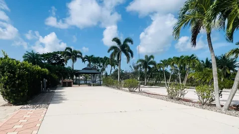 Luxury Lakefront Plus — image 49 of 49