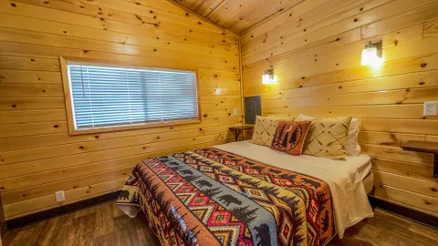 6 Person Cabin — image 2 of 8