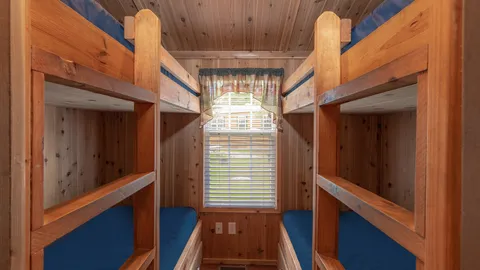 Premium Buddy Cabin 2 Bedroom — image 2 of 8