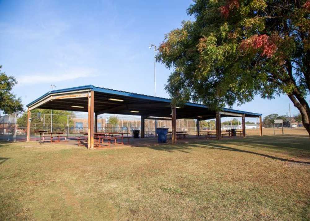 Douglas Park, Duncan, Oklahoma - Photo 2