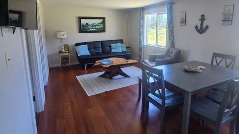 Heron Cottage — image 1 of 7