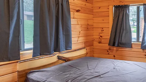 Willow Flats Cottage — image 2 of 8