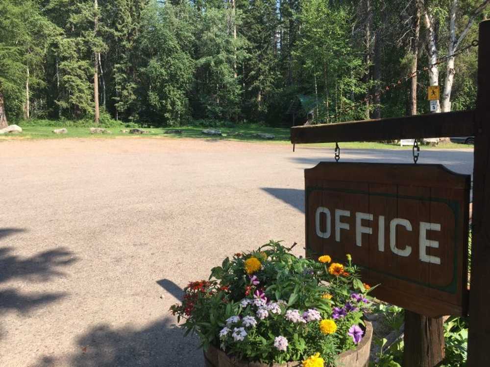 Glacier Campground - Photo 2
