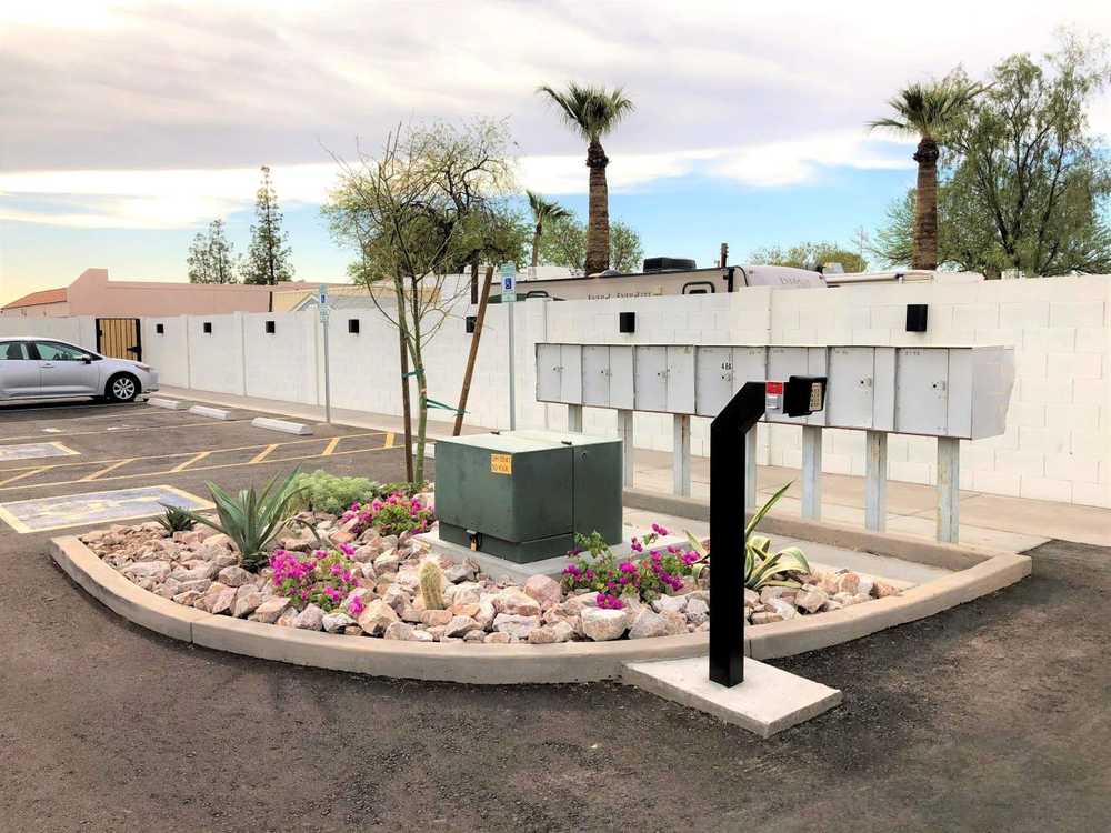 Mesa Gardens RV Park - Photo 3