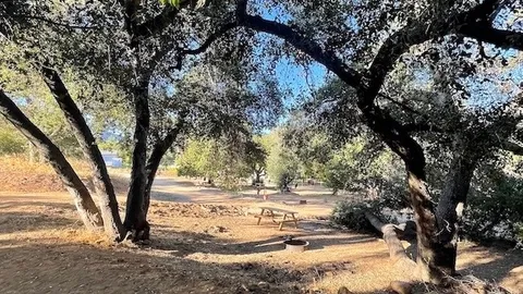 LG TENT SITE — image 2 of 17