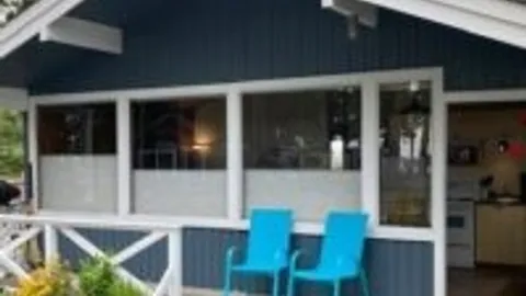 Two Bedroom Rustic Cottage — image 1 of 6