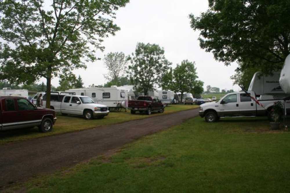 Cedar Springs RV Resort Cedar Springs Michigan Campspot   EyJidWNrZXQiOiJjYW1wc3BvdC1wcm9kdWN0aW9uIiwia2V5IjoiODA0ODVjYmItYjBjMC00MDg1LWE5NzMtZDJkZDhjYTg0MDYzX1dlYnNpdGUgMjAxMSAoMjApXzY0MHg0MjcuanBlZyIsImVkaXRzIjp7InJlc2l6ZSI6eyJ3aWR0aCI6MTAwMCwiaGVpZ2h0IjoxMDAwLCJmaXQiOiJpbnNpZGUifSwianBlZyI6eyJxdWFsaXR5Ijo1MH0sInRvRm9ybWF0IjoianBlZyJ9fQ==