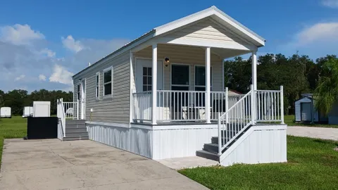 Standard Rental 1 Bedroom — image 1 of 5