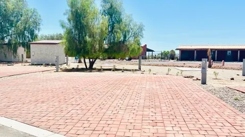 30/50 Amp Deluxe Paver RV Site Center Row — image 6 of 6