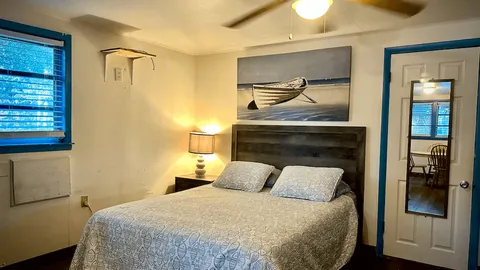 Cabin 2 — image 6 of 6