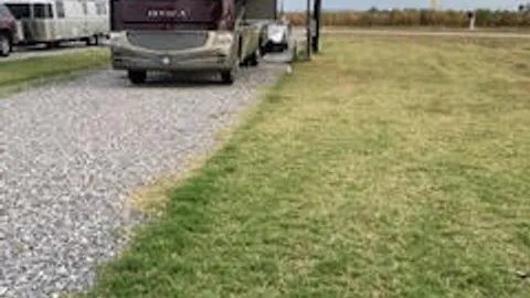 Deluxe Pull-Through FHU RV Site — image 1 of 1