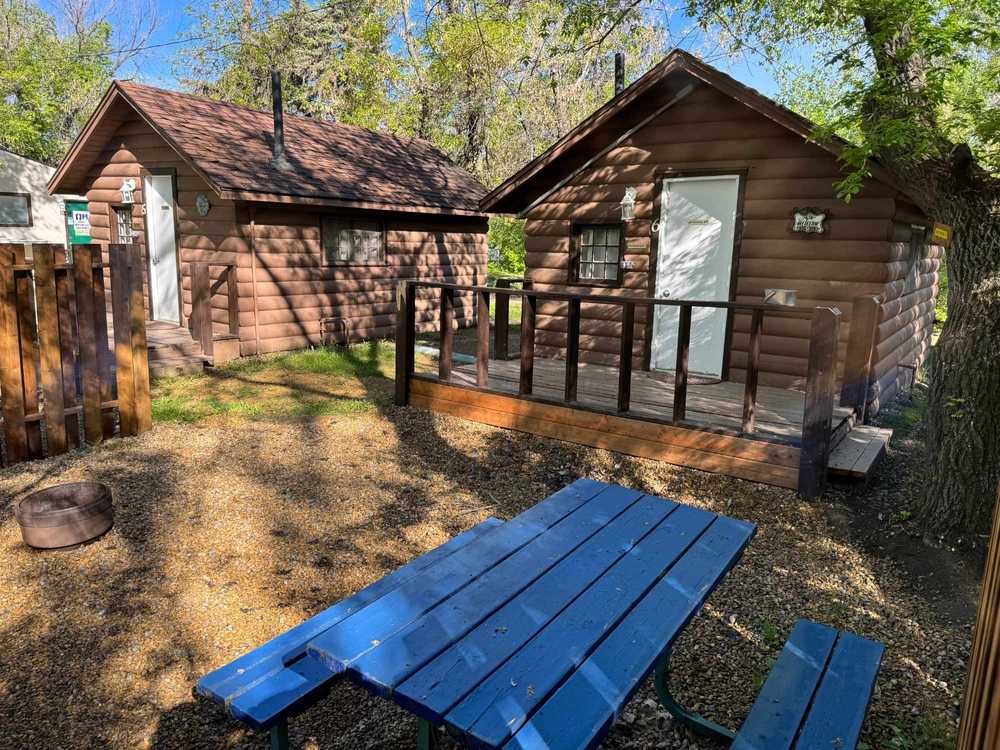 River Grove Campground and Cabins, Drumheller, Alberta - Photo 3