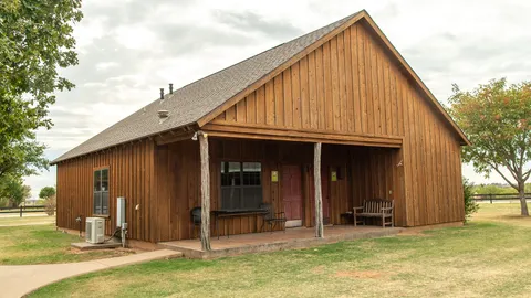 Deluxe Cozy Cottage — image 1 of 9