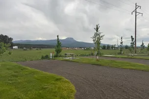 Yellowstone Adventure RV – photo 2