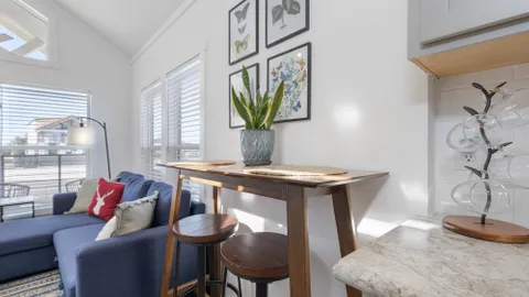 Tiny Home 54 - Tiny Bee — image 21 of 21