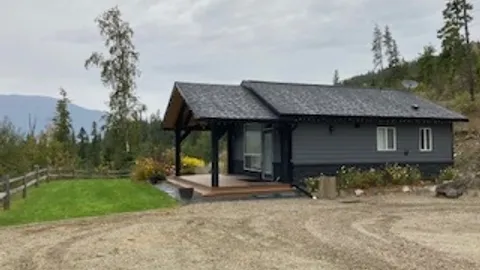Lake View Cottage — image 1 of 12