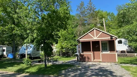 Cabin — image 1 of 8