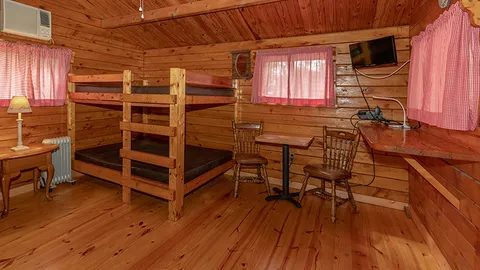 Cabin Rental C — image 2 of 7