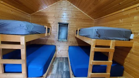 Cabin — image 7 of 7