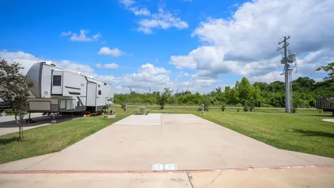 Back-In Premium Double Concrete RV Site — image 1 of 4