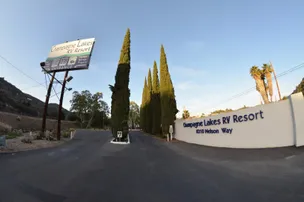 Champagne Lakes RV Resort – photo 3
