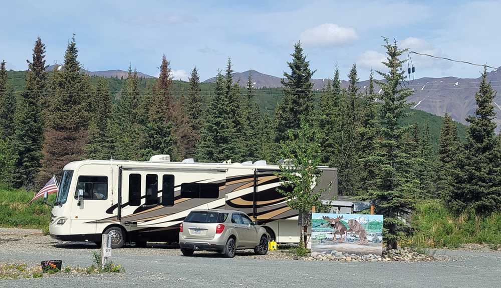 Cantwell RV park, Cantwell, Alaska - Photo 3