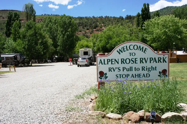 Alpen Rose RV Park campground