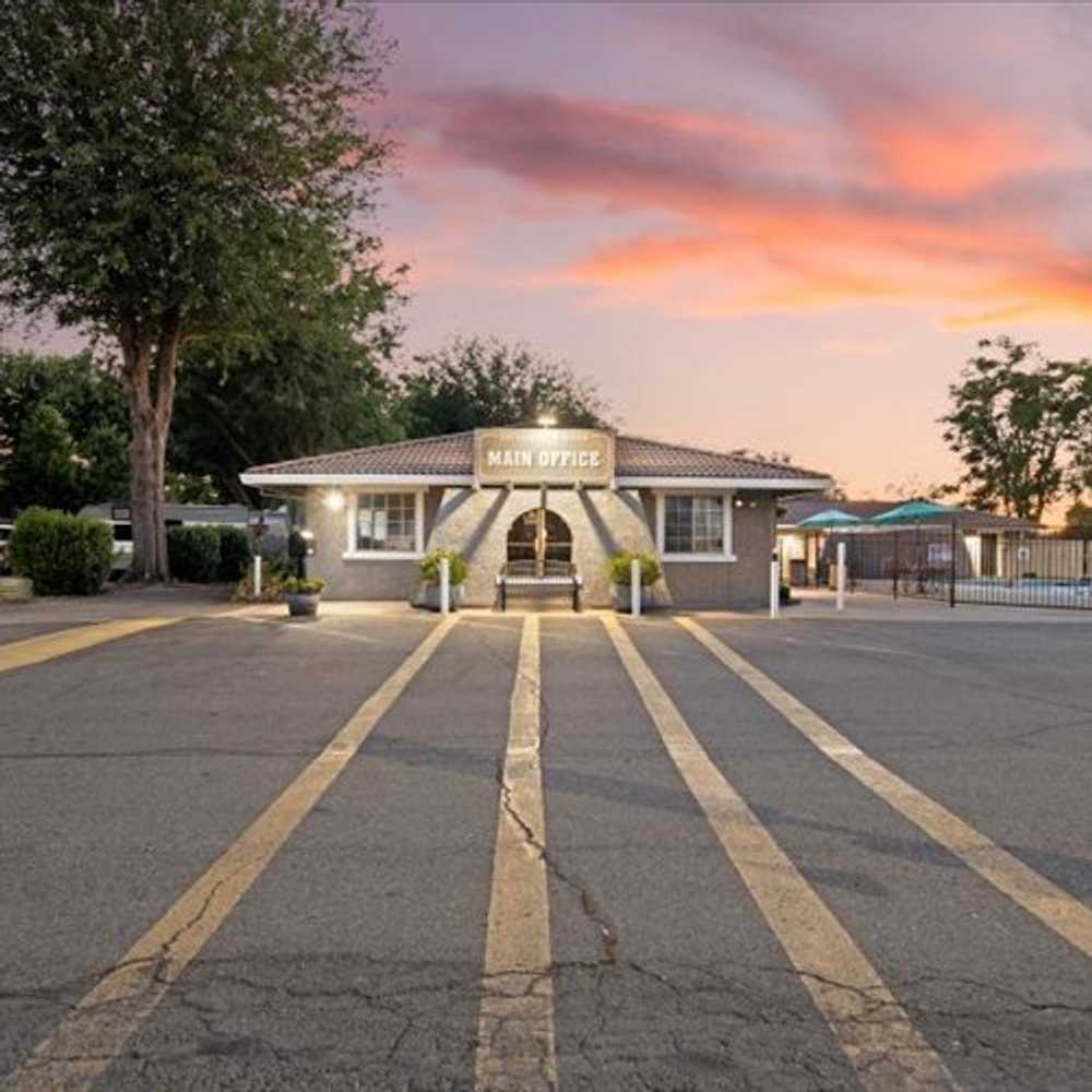 Sacramento River RV Park, Redding, California - Photo 5