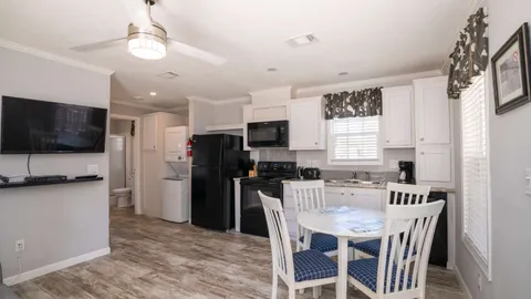 Standard Rental 1 Bedroom — image 10 of 10