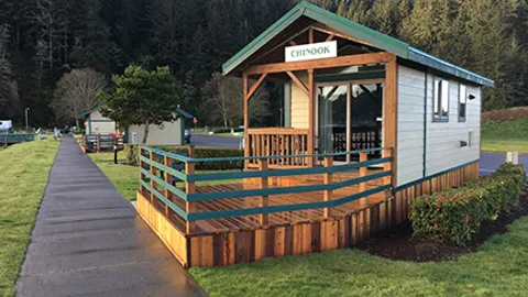 Cabins 01 — image 1 of 7