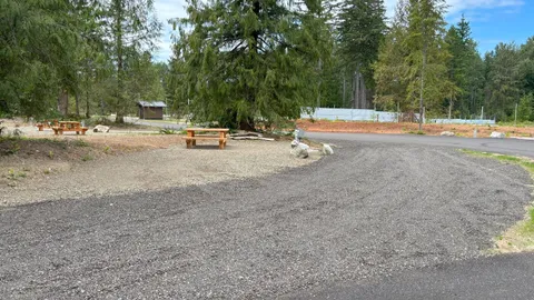Full-Service Pull-Through Site — image 2 of 3