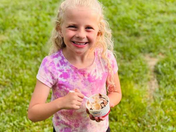 Cindy Bear™ Birthday Bash/I Scream for Ice Cream Week