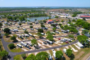 Braunig Lake RV Resort – photo 2
