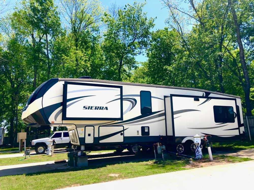 Crooked Creek RV Park - Photo 2